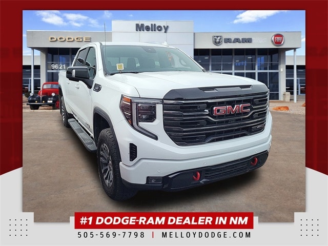 2022 GMC Sierra 1500 AT4's photo