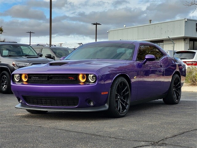 2023 Dodge Challenger R/T Scat Pack photo 2