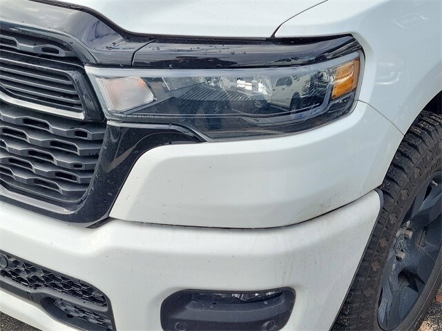 2025 Ram 1500 Tradesman photo 4