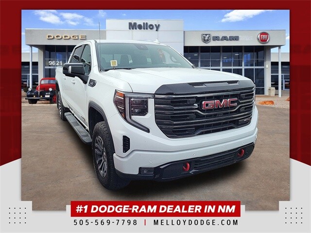 2022 GMC Sierra 1500 AT4's photo