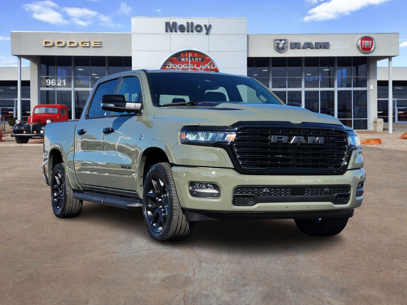 2026 RAM Ram 1500 Pickup Laramie's photo