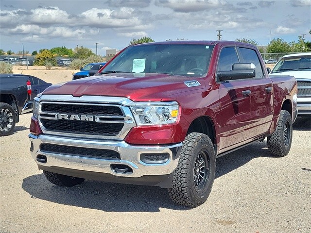 2024 Ram 1500 Tradesman photo 2