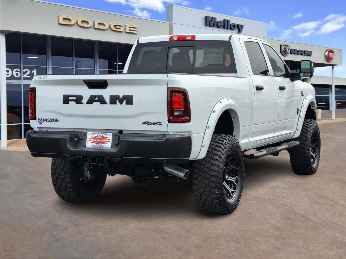 2025 Ram 2500 Tradesman photo 2