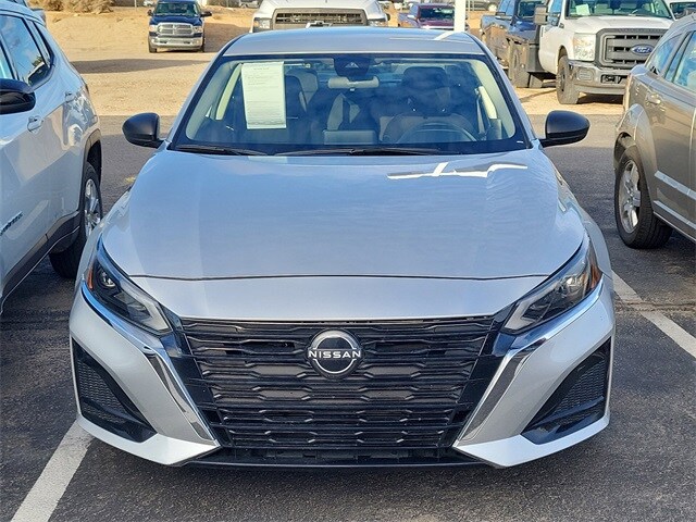 2024 Nissan Altima 2.5 SV photo 2