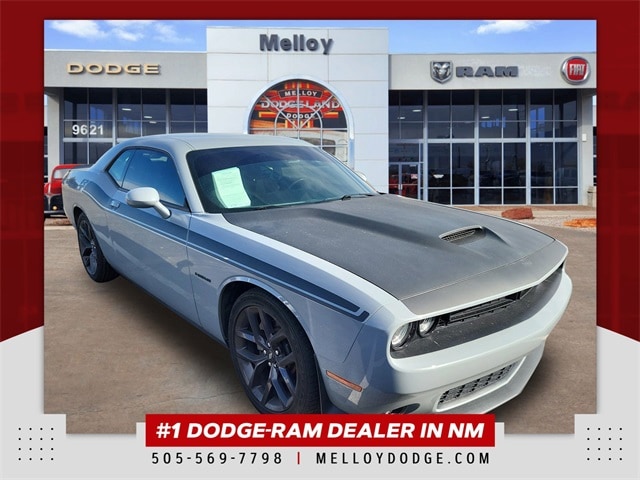 2022 Dodge Challenger R/T's photo