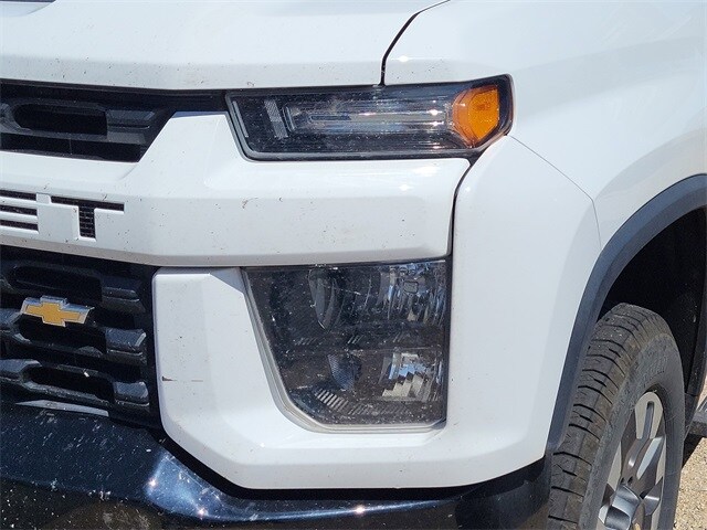 2022 Chevrolet Silverado 2500HD Custom photo 3