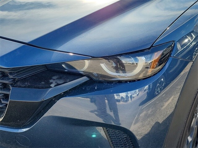 2024 Mazda CX-50 2.5 Select photo 2