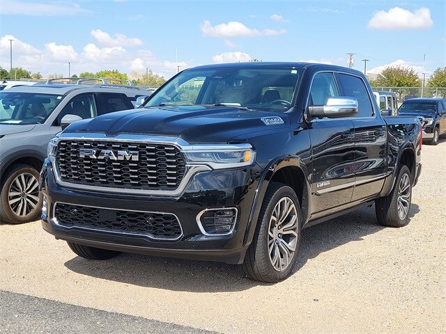 2025 Ram 1500 photo 3