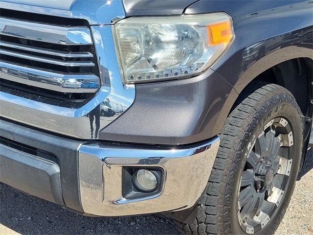 2016 Toyota Tundra SR5 photo 3
