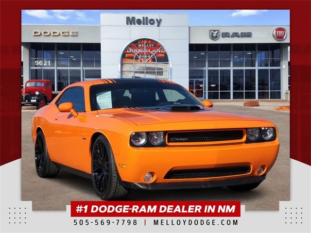 2014 Dodge Challenger R/T's photo