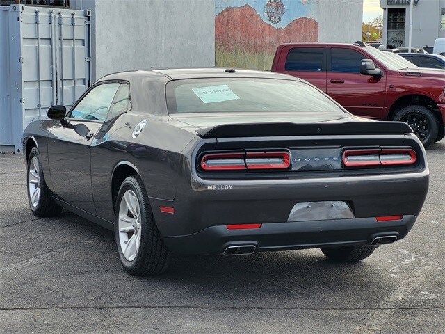 2023 Dodge Challenger SXT photo 4