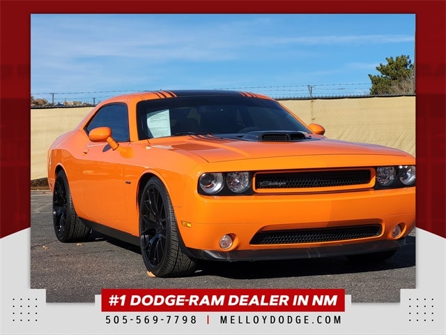 2014 Dodge Challenger R/T's photo