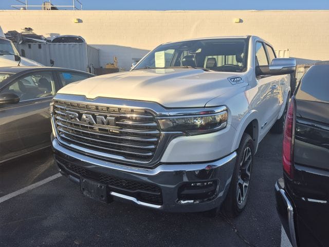 2025 RAM 1500 Laramie 4x4 Crew Cab 5'7's photo