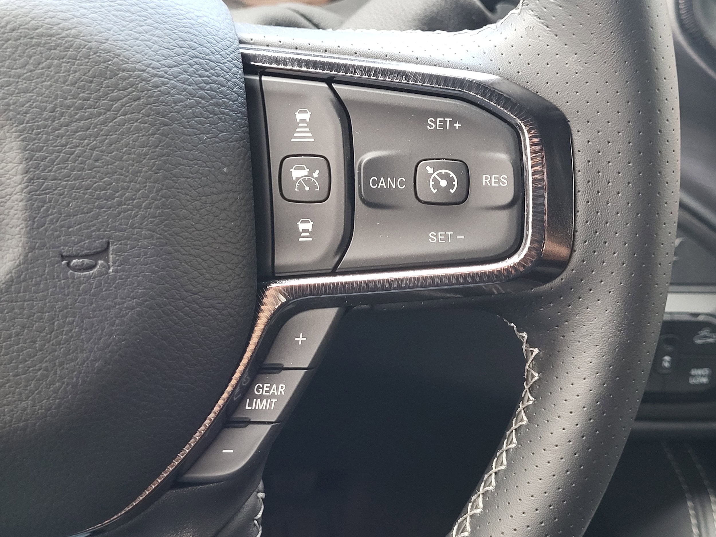 2025 RAM 2500 Power Wagon - Photo 13