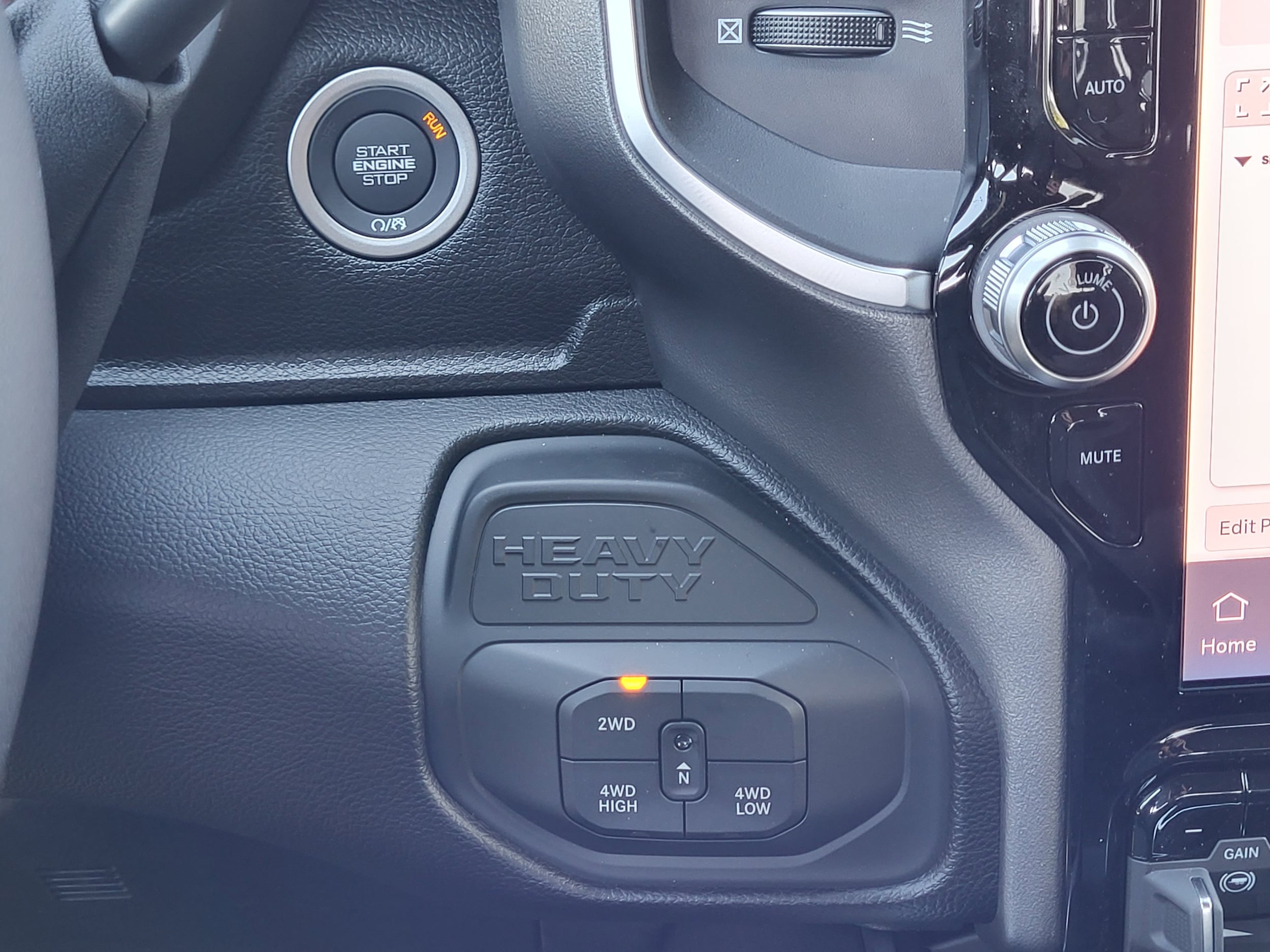 2025 RAM 2500 Big Horn - Photo 13