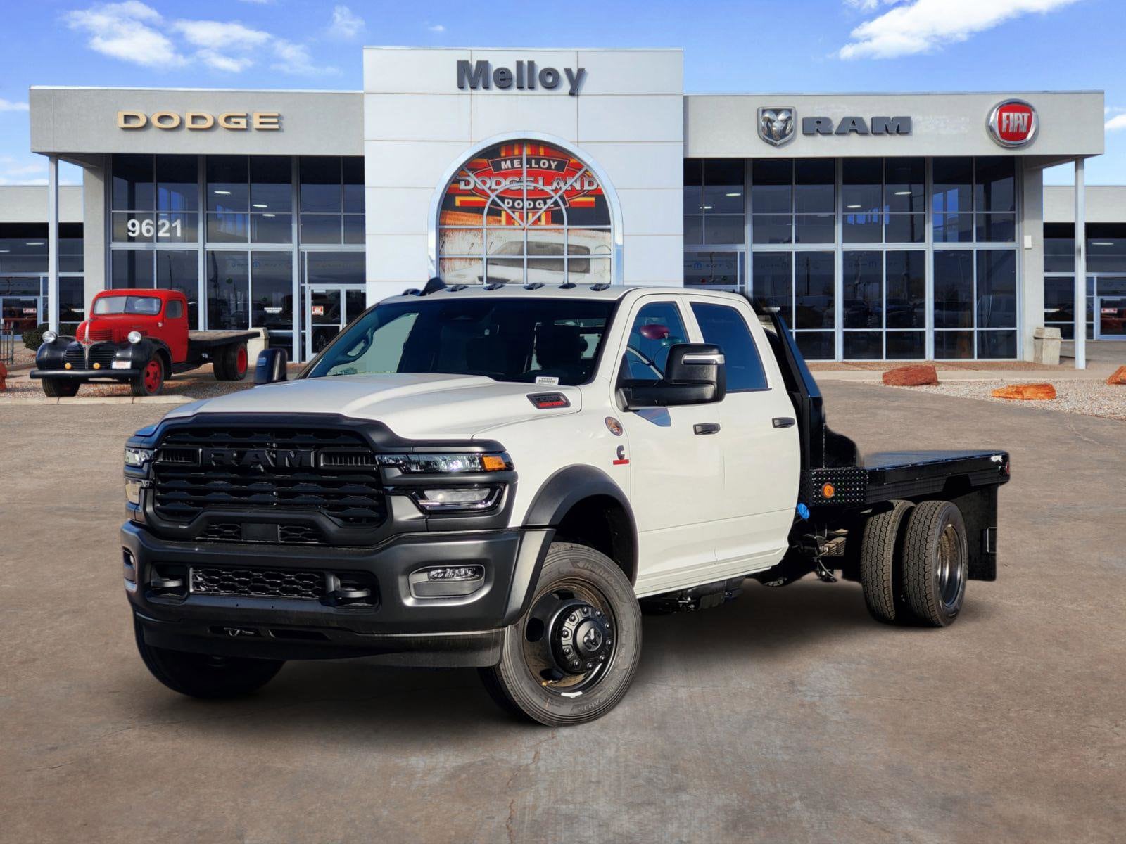 2026 RAM 5500 Big Horn 4X4 Crew Cab DRW 197" WB's photo