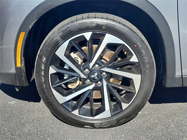 2024 Mitsubishi Outlander SE photo 4