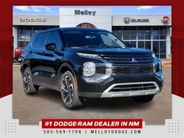 2024 Mitsubishi Outlander SE's photo