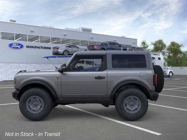 2025 Ford Bronco Badlands photo 3