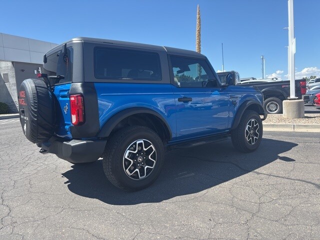 2023 Ford Bronco Base photo 3