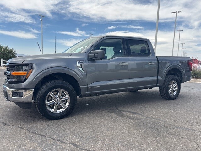 2024 Ford F-150 XLT photo 2