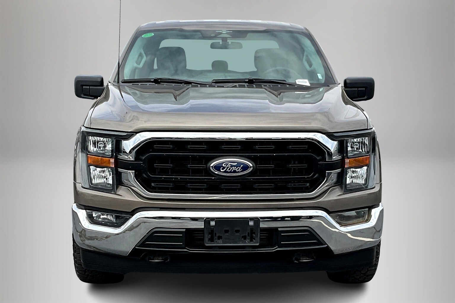 2023 Ford F-150 XLT photo 2