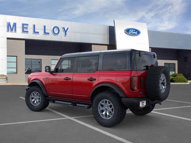 2025 Ford Bronco Badlands photo 2