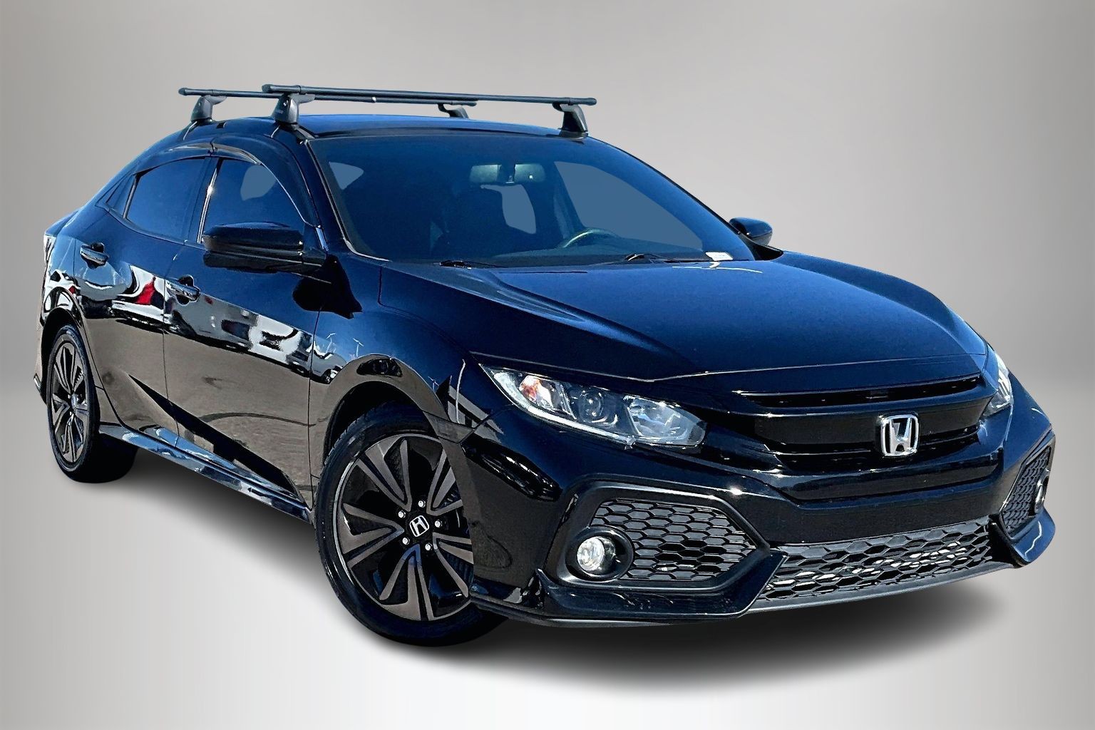 2018 Honda Civic Hatchback EX-L's photo
