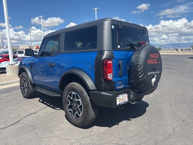 2023 Ford Bronco Base photo 2