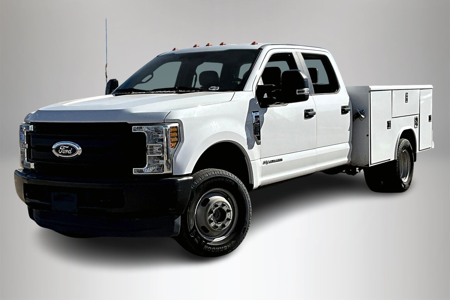 2019 Ford F-350 XL photo 3