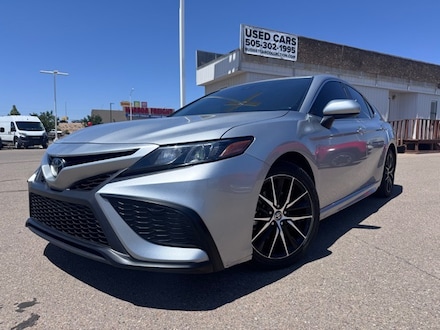 2021 Toyota Camry SE Sedan