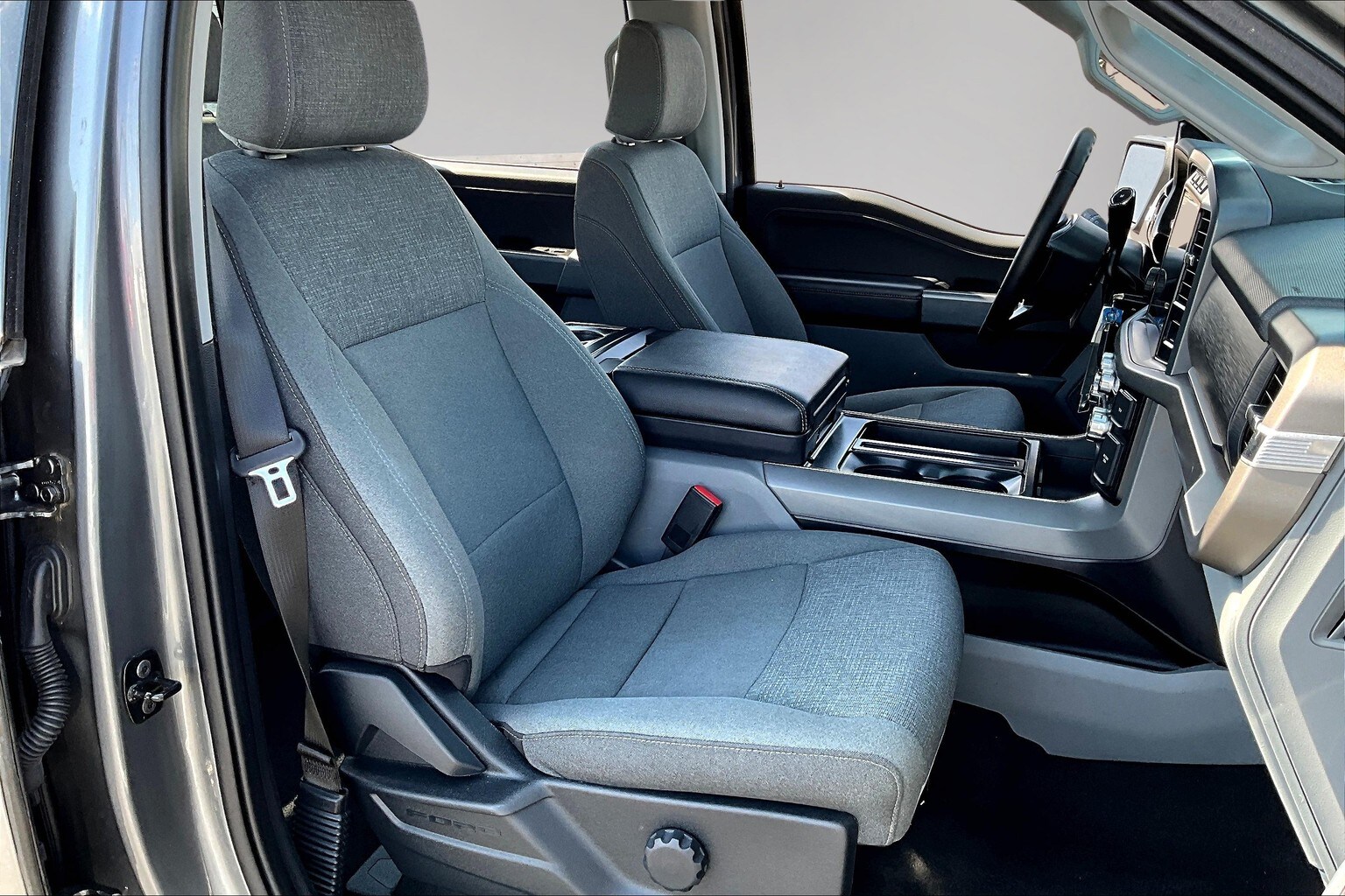 2024 Ford F-150 XLT - Photo 30