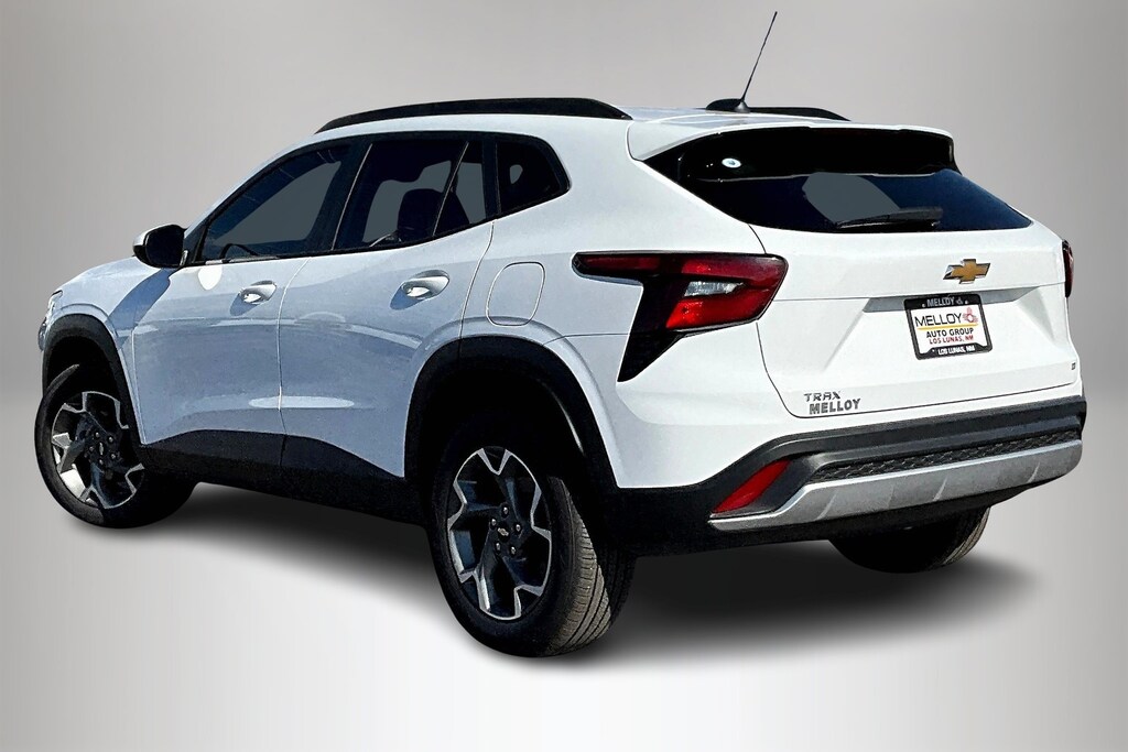 Used 2025 Chevrolet Trax LT SUV