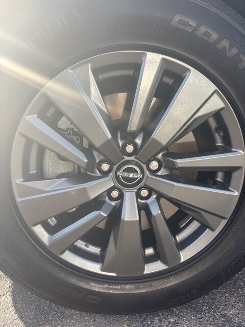 2024 Nissan Pathfinder SV photo 3