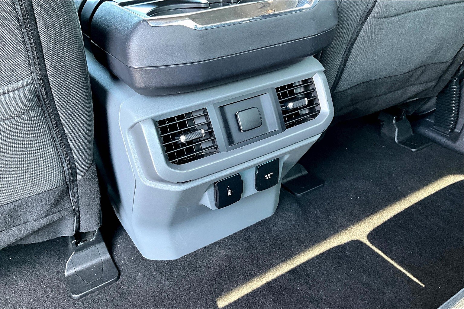 2024 Ford F-150 XLT - Photo 11
