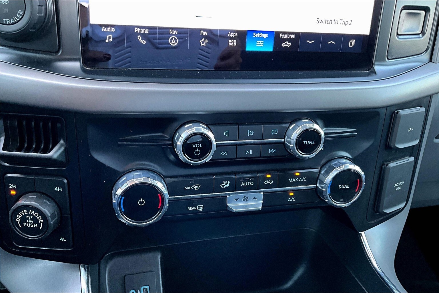 2024 Ford F-150 XLT - Photo 16