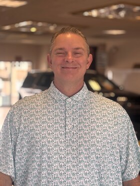 Staff member Bruce Fleetwood from a00df9127297