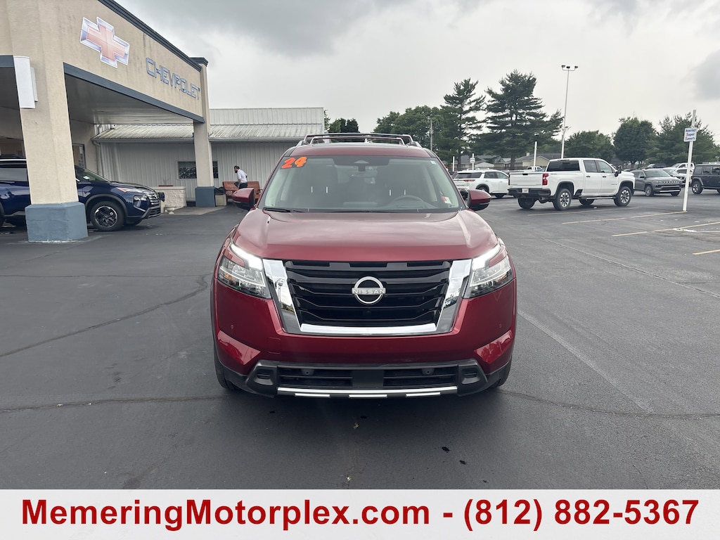 Used 2024 Nissan Pathfinder Platinum