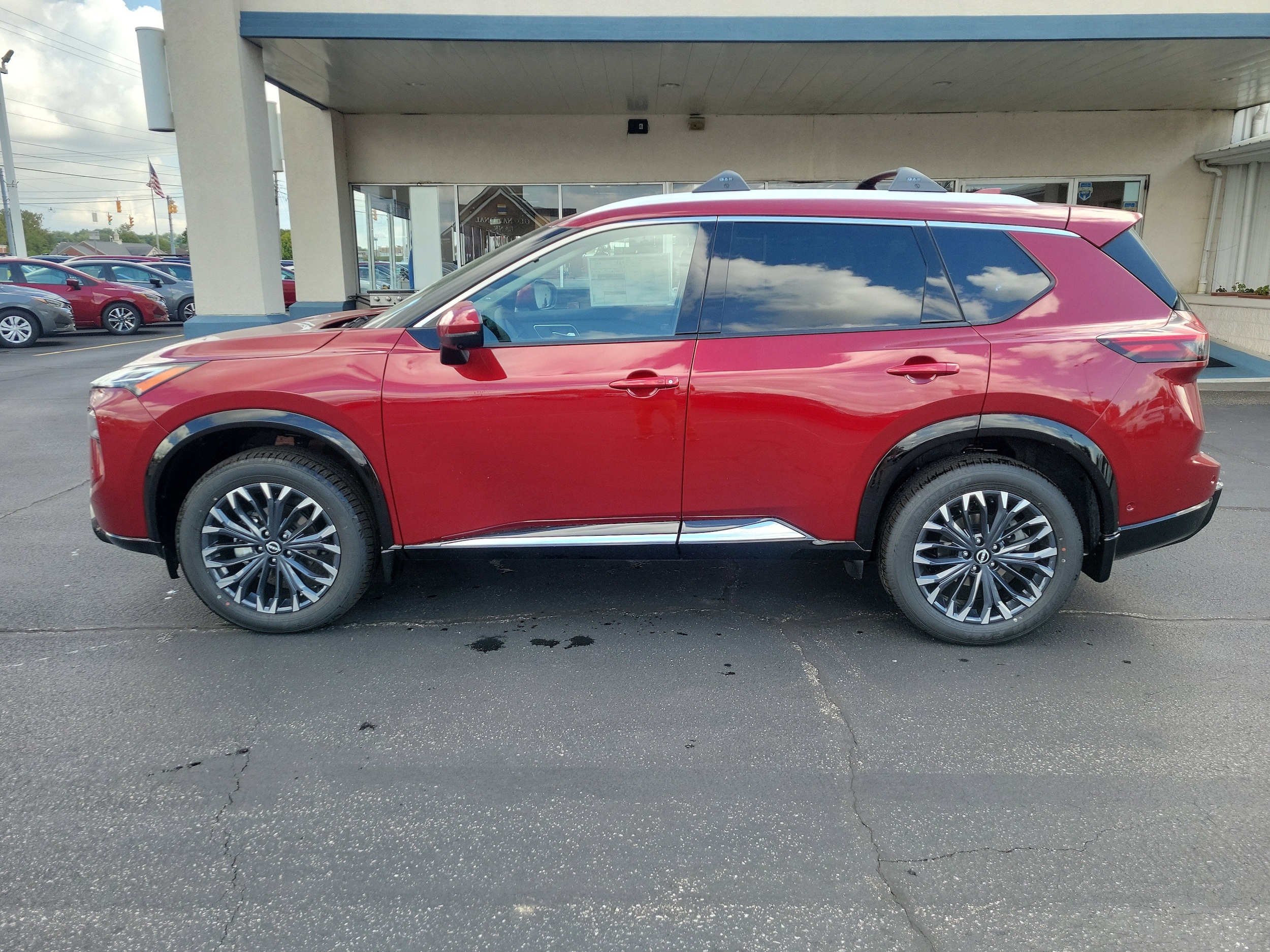 2026 Nissan Rogue Platinum's photo