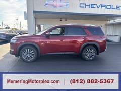 2025 Nissan Pathfinder SL SUV