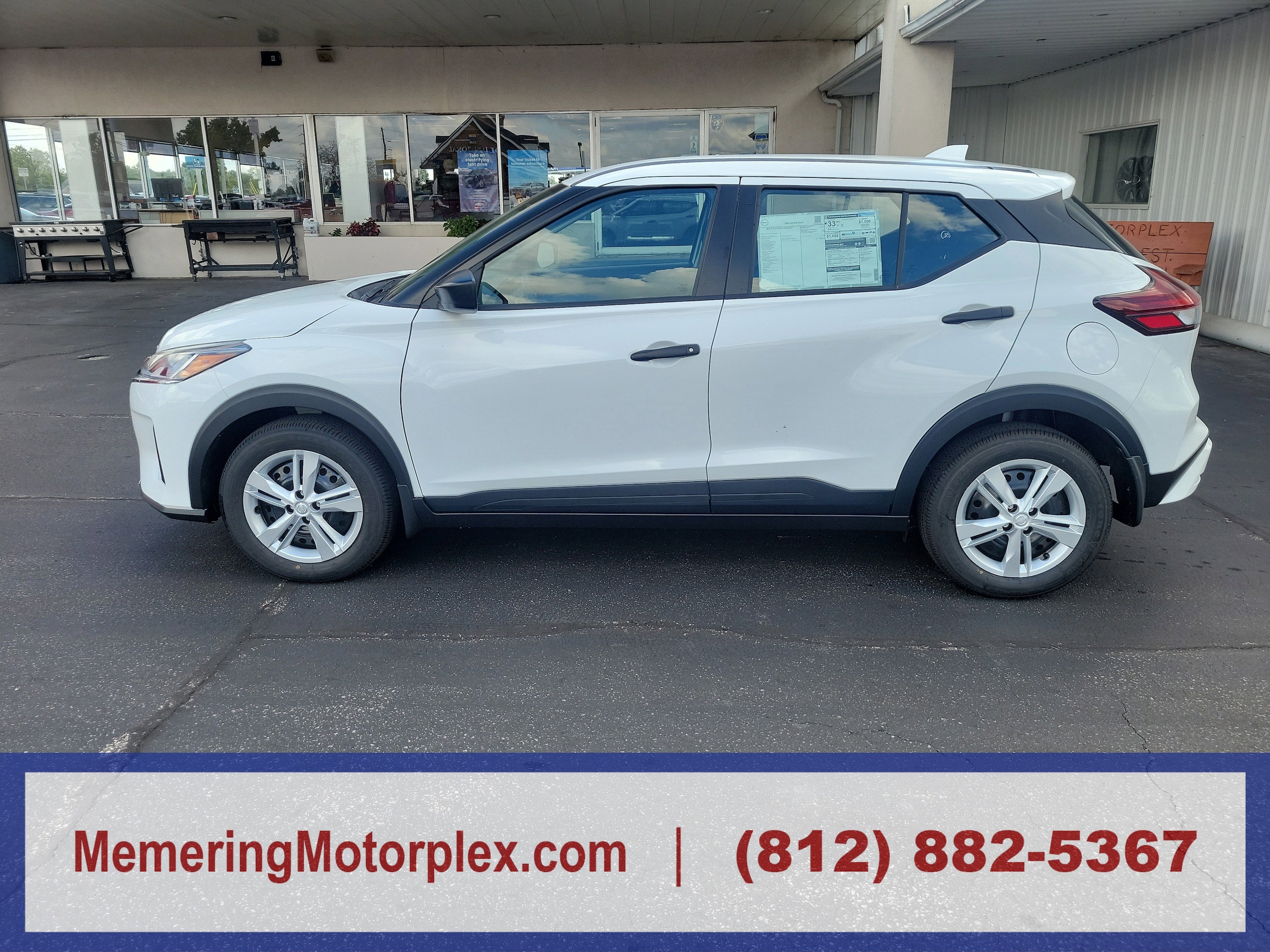 2025 Nissan KICKS PLAY Base's photo