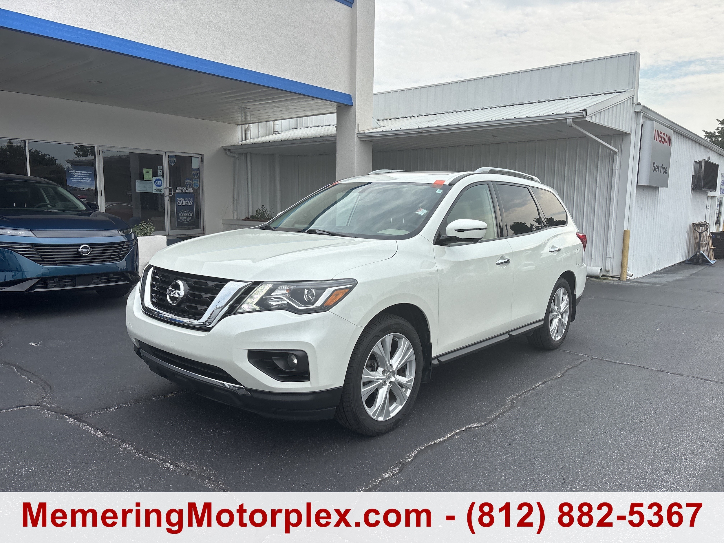 Used 2019 Nissan Pathfinder SL with VIN 5N1DR2MM8KC592681 for sale in Vincennes, IN