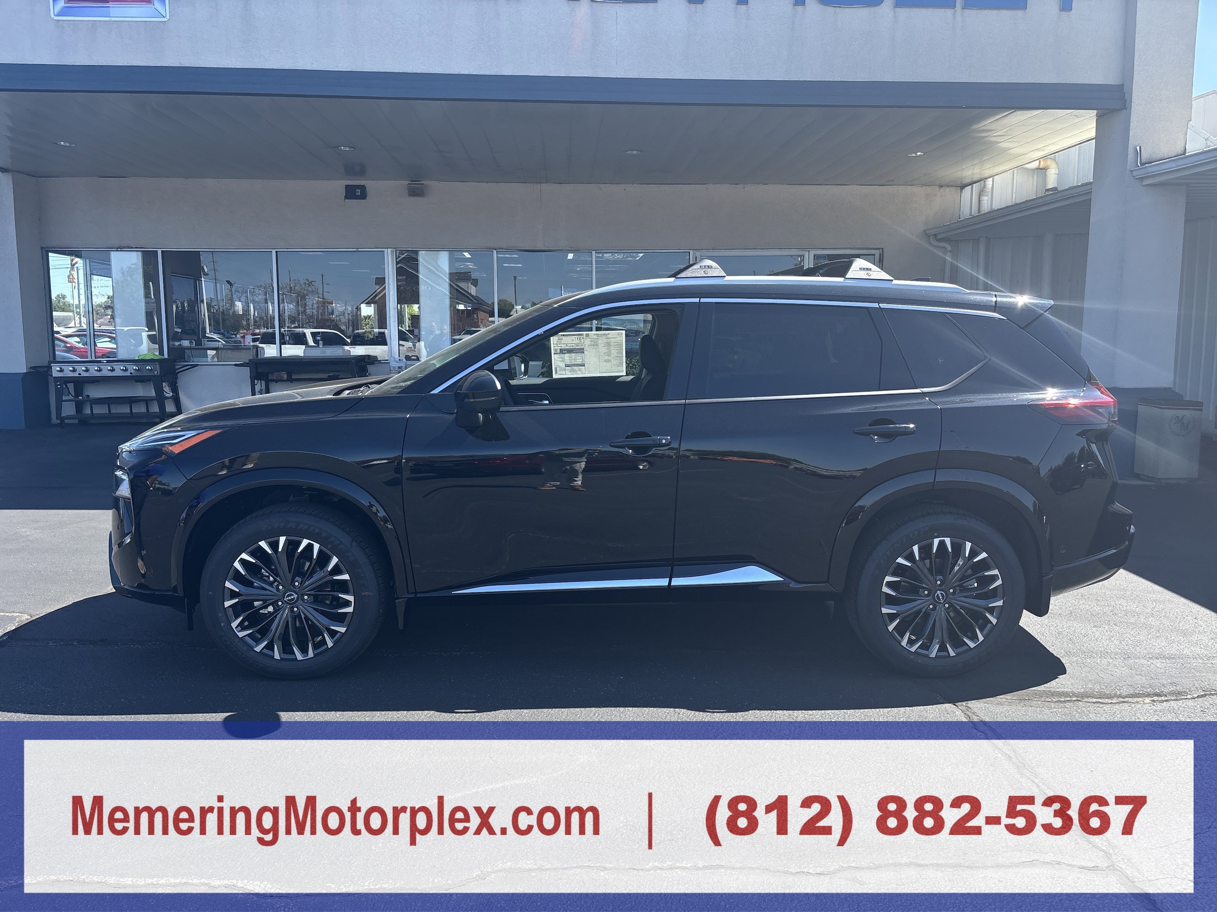 2026 Nissan Rogue Platinum's photo