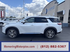 2025 Nissan Pathfinder Platinum SUV