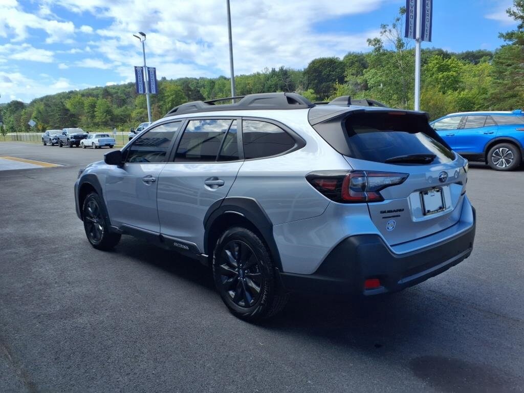 2025 Subaru Outback Onyx Edition photo 4
