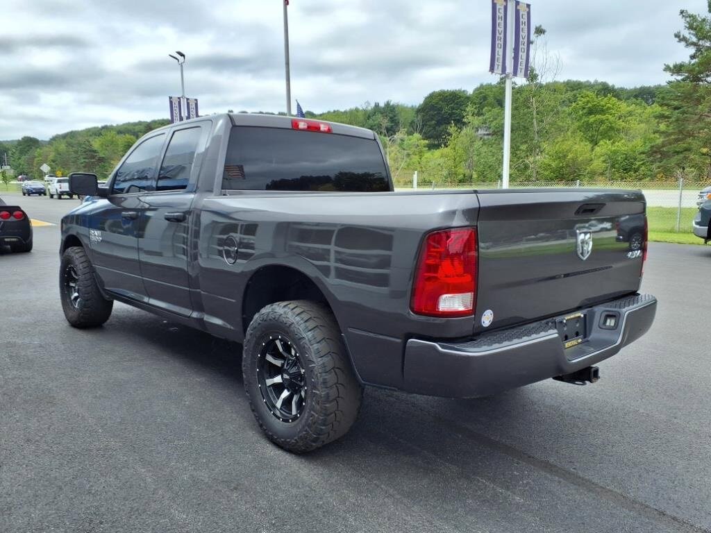 2019 Ram 1500 Classic Express photo 4