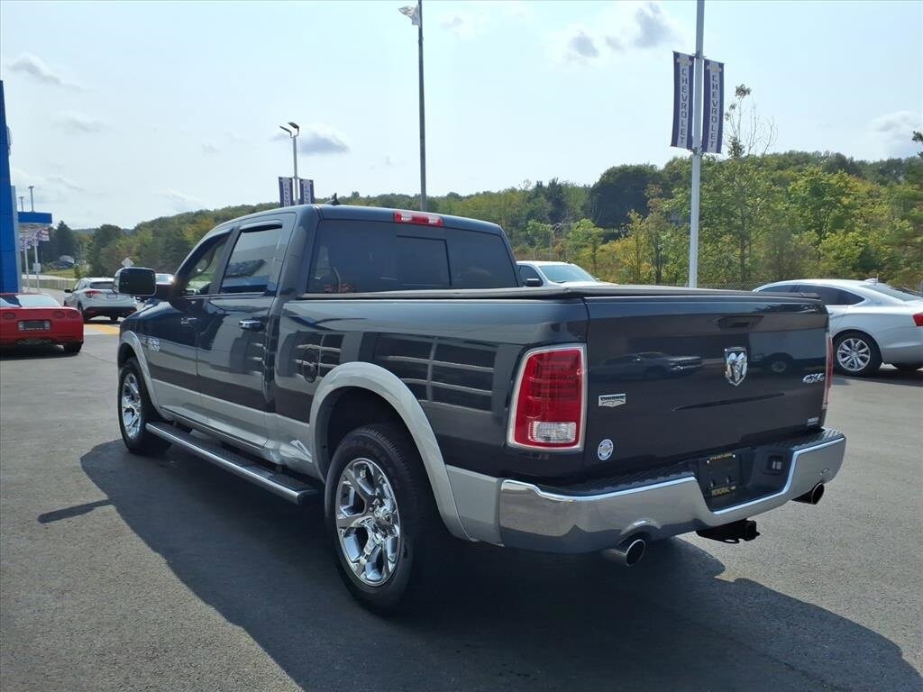 2018 Ram 1500 Laramie photo 4