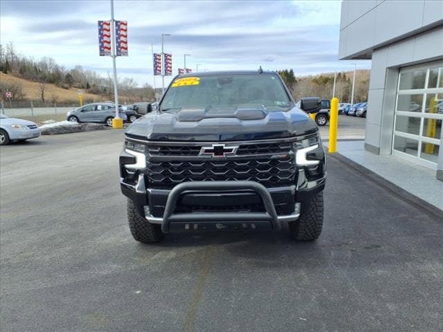 Used 2024 Chevrolet Silverado 1500 ZR2 with VIN 3GCUDHEL3RG133979 for sale in Windber, PA