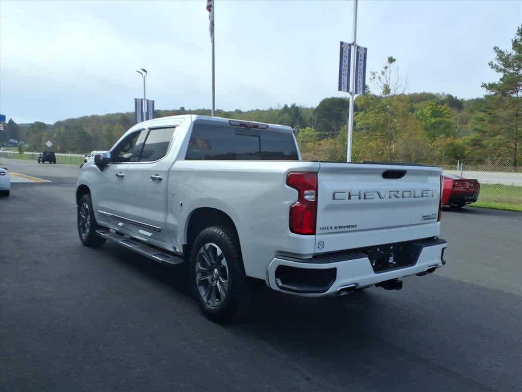 2024 Chevrolet Silverado 1500 High Country photo 4