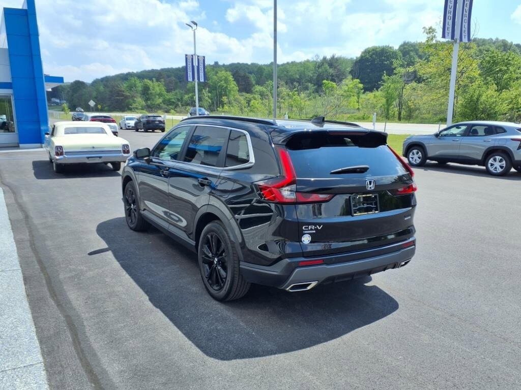 2023 Honda CR-V Hybrid Sport Touring photo 4